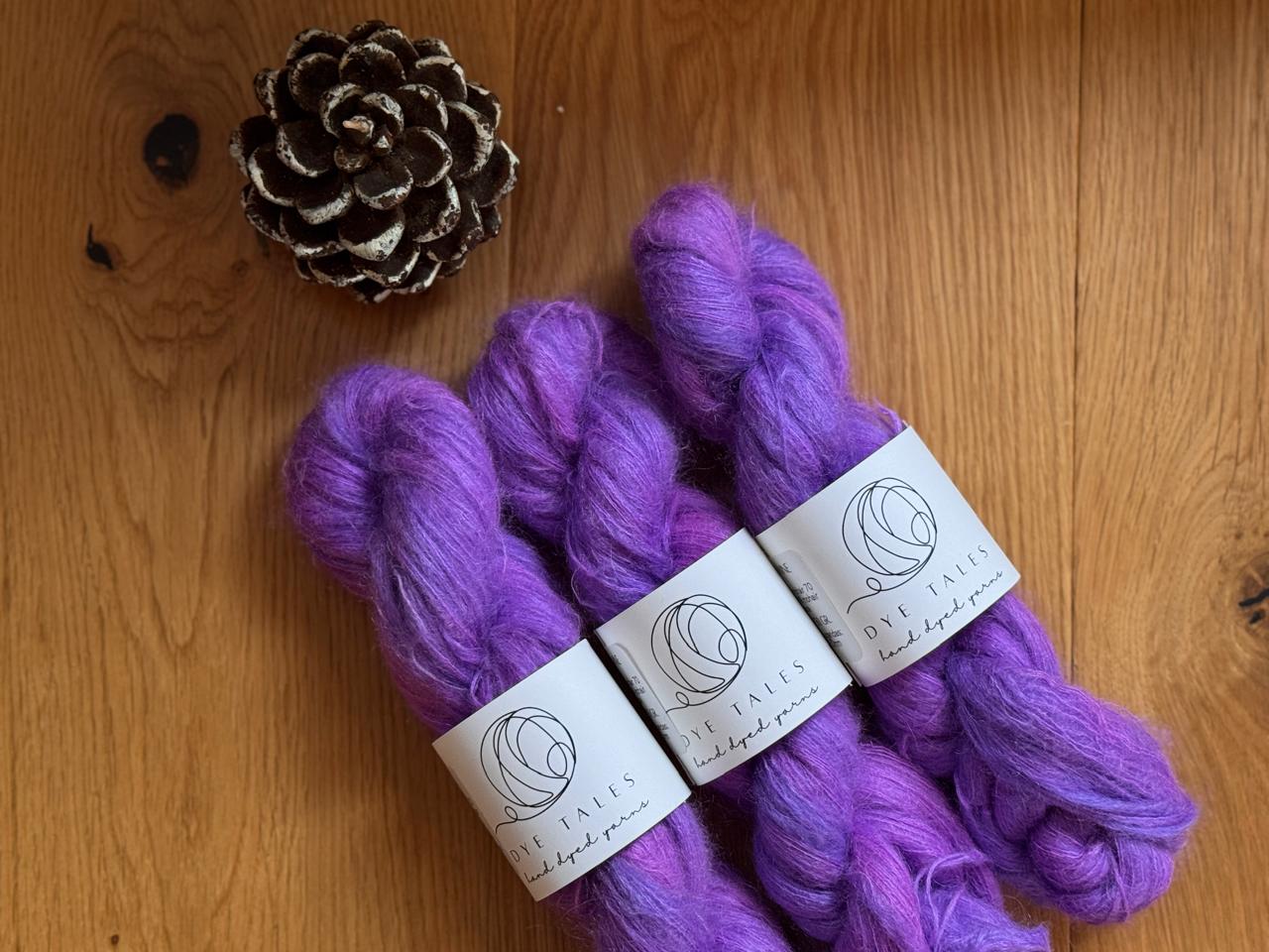 Jazmine – Ultra Violeta