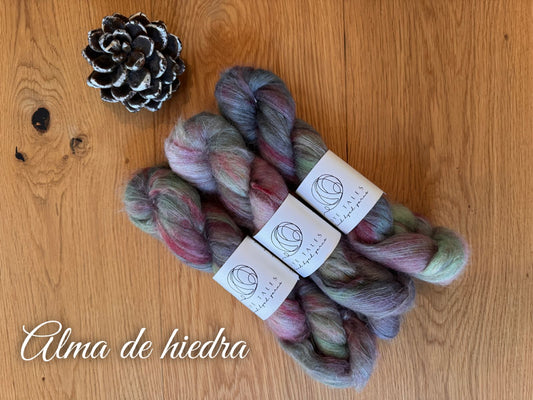 Jazmine – Alma de hiedra